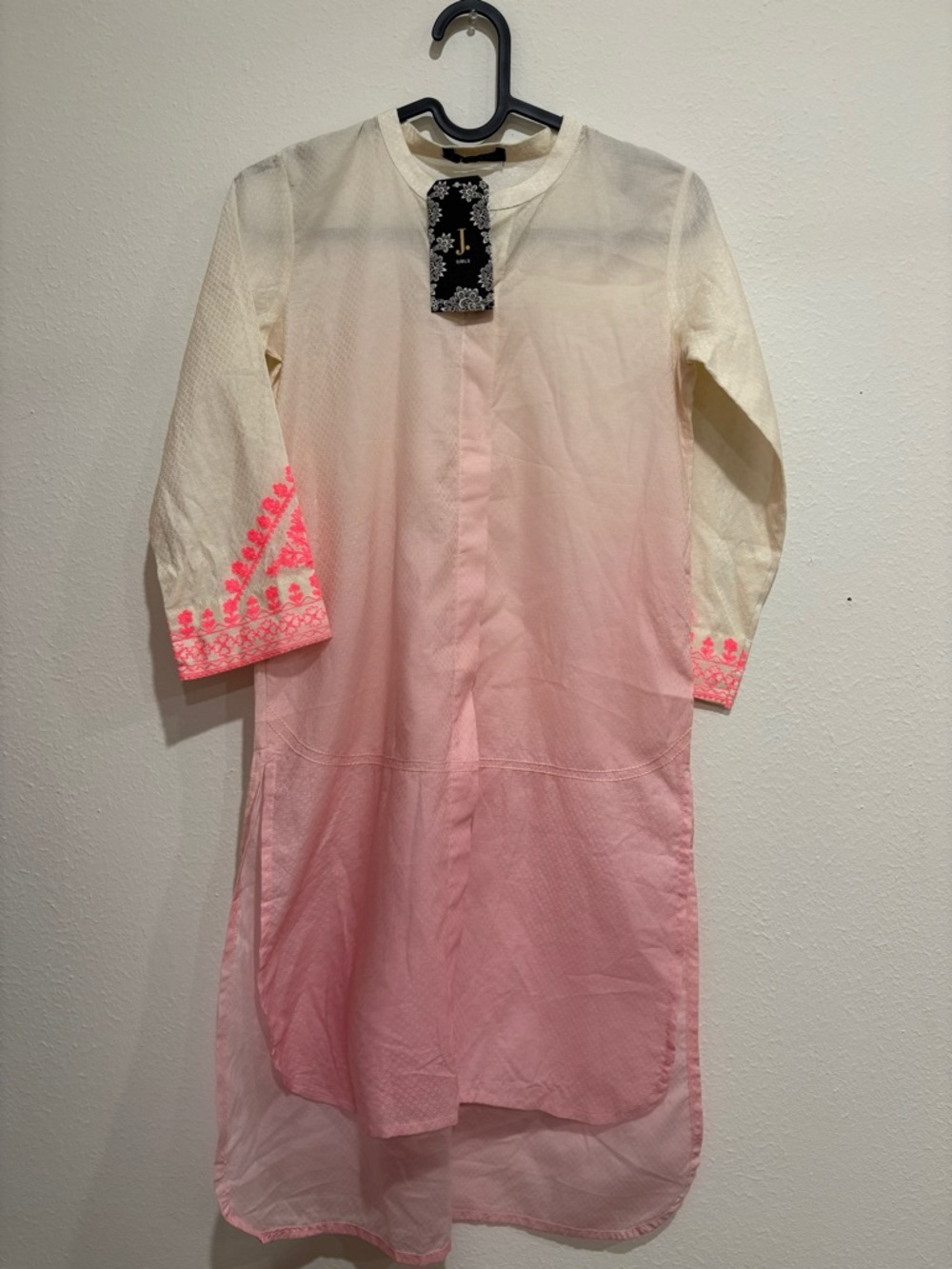 NWT J. girls kurti ombré pink with embroidered sleeves size 8-9